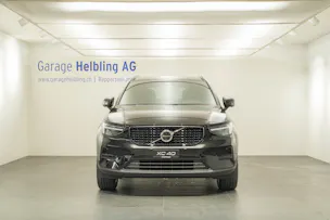 Volvo XC40 2.0 B3 MH Plus Dark