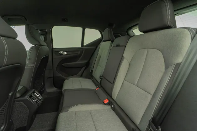 Volvo XC40 2.0 B3 MH Plus Dark