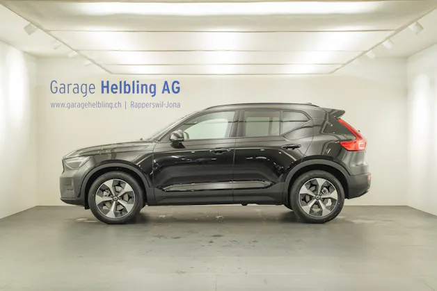 Volvo XC40 2.0 B3 MH Plus Dark