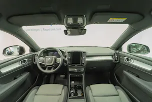 Volvo XC40 2.0 B3 MH Plus Dark