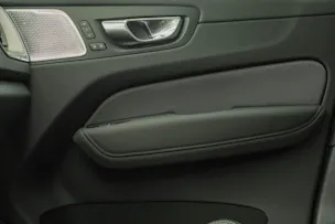 Volvo XC60 2.0 T8 TE Black Edition eAWD