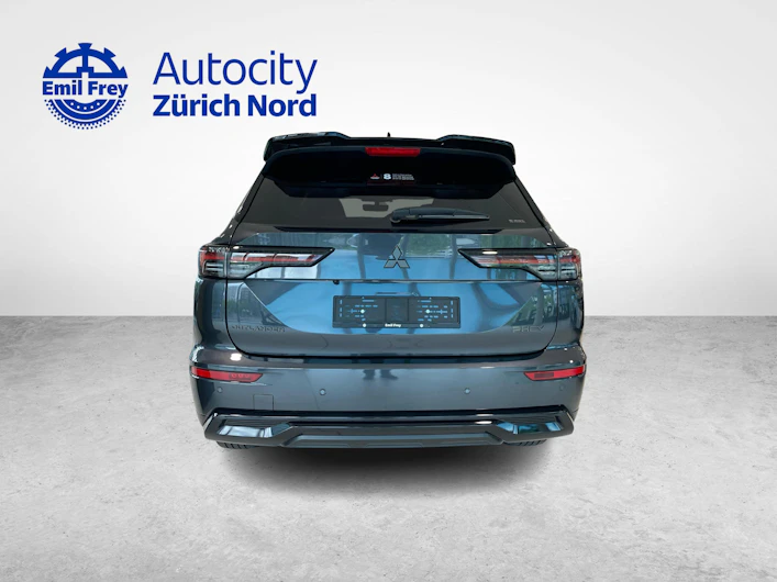 Fahrzeugbild MITSUBISHI OUTLANDER