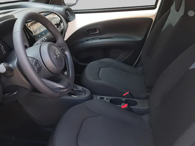 Toyota Aygo X 1.5 VVT-i HSD Comfort