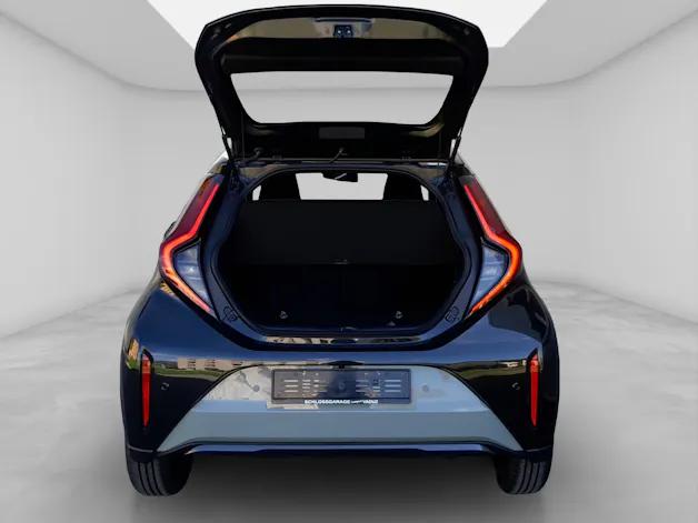 Toyota Aygo X 1.5 VVT-i HSD Style