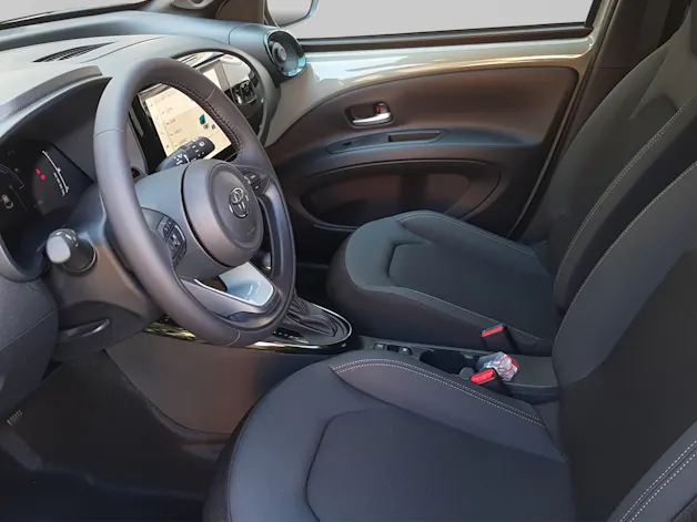 Toyota Aygo X 1.5 VVT-i HSD Style