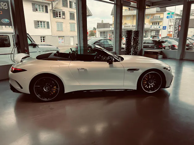 Mercedes-Benz AMG SL 63 4M Speedshift MCT