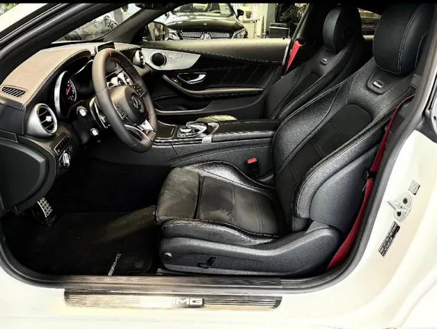 Mercedes-Benz C 63 AMG Speedshift