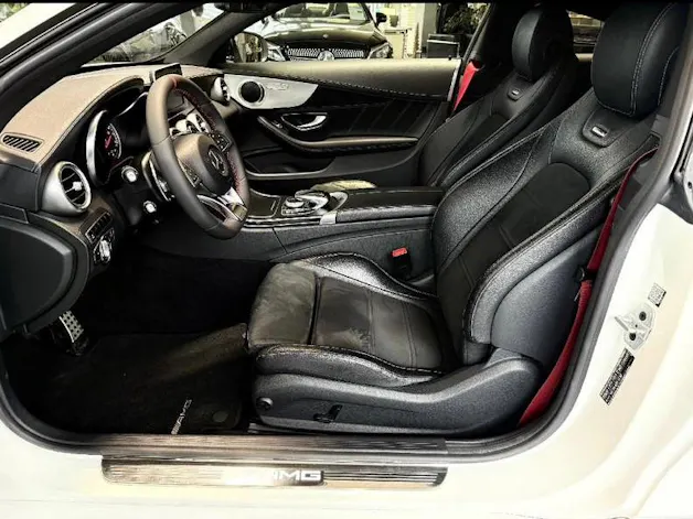 Mercedes-Benz C 63 AMG Speedshift