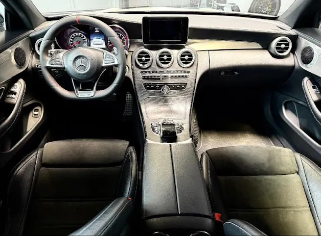 Mercedes-Benz C 63 AMG Speedshift