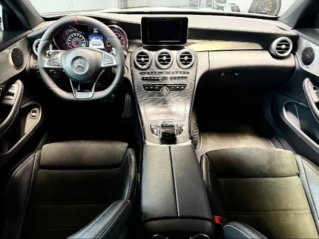 Mercedes-Benz C 63 AMG Speedshift