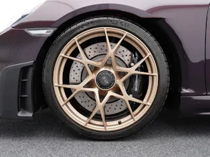 Porsche 718 Spyder RS