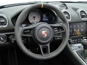 Porsche 718 Spyder RS