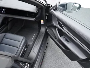 Porsche Taycan 4 Cross Turismo