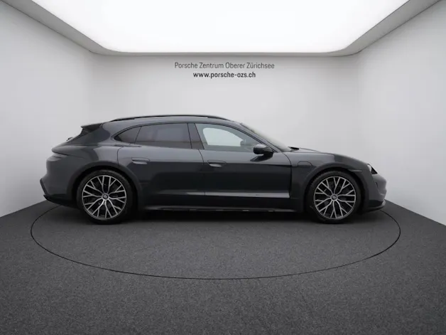 Porsche Taycan 4 Cross Turismo