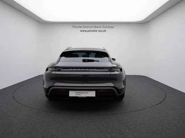Porsche Taycan 4 Cross Turismo
