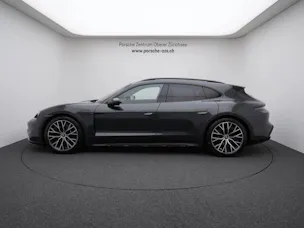 Porsche Taycan 4 Cross Turismo