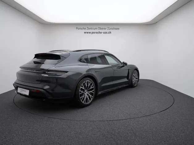 Porsche Taycan 4 Cross Turismo