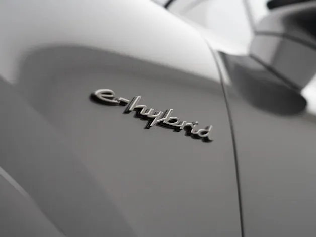Porsche Cayenne Turbo E-Hybrid Coupé