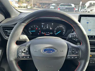 Ford Focus 1.0 MHEV ST-Line Automat