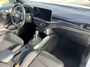 Ford Focus 1.0 MHEV ST-Line Automat