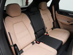 Porsche Cayenne S E-Hybrid Black Edition
