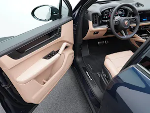 Porsche Cayenne S E-Hybrid Black Edition