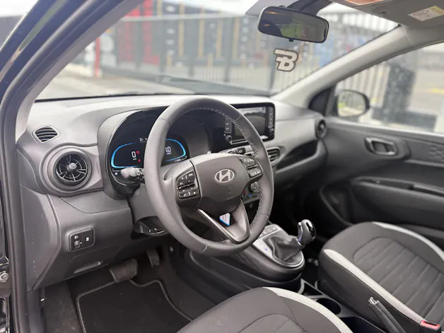 Hyundai i10 1.2 Amplia Aut.
