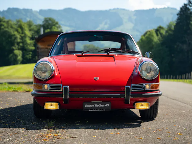 Porsche 911 E