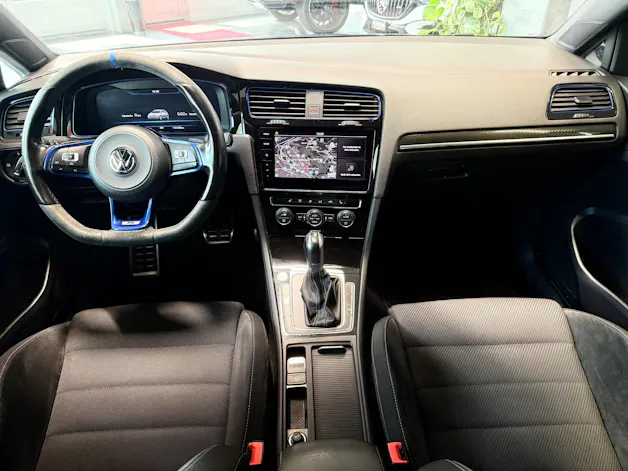 VW Golf 2.0 TSI R 4Motion DSG **REMUS**