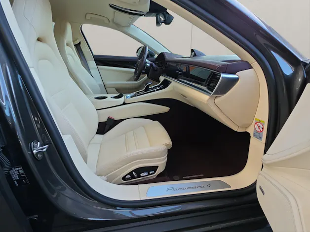 Porsche Panamera 4 E-Hybrid PDK