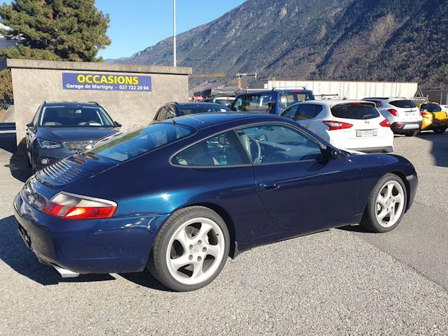 Porsche 911 Carrera 4