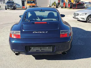 Porsche 911 Carrera 4