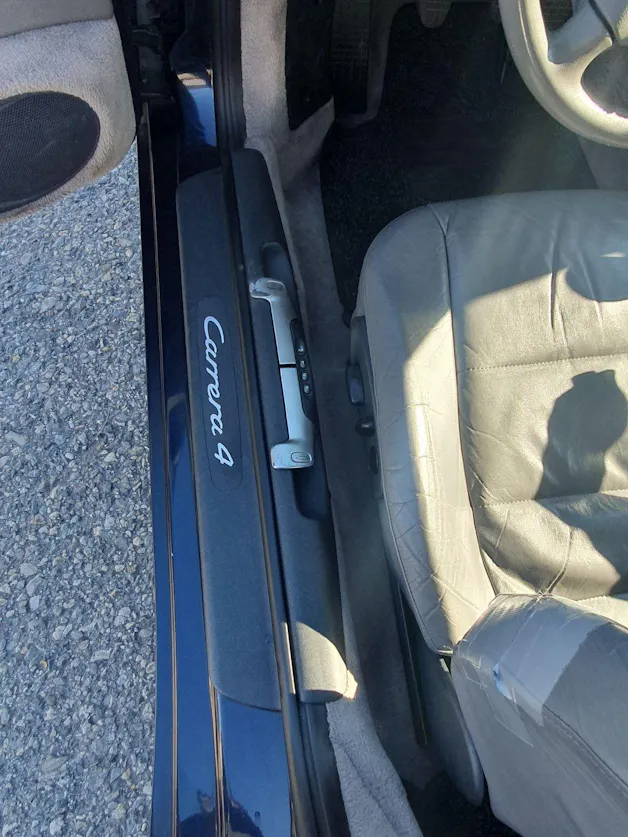 Porsche 911 Carrera 4