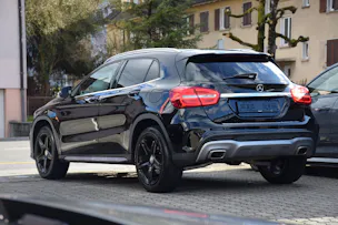 Mercedes-Benz GLA 200 AMG Line 7G-DCT