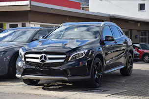 Mercedes-Benz GLA 200 AMG Line 7G-DCT