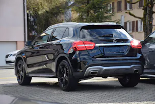 Mercedes-Benz GLA 200 AMG Line 7G-DCT