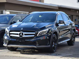 Mercedes-Benz GLA 200 AMG Line 7G-DCT