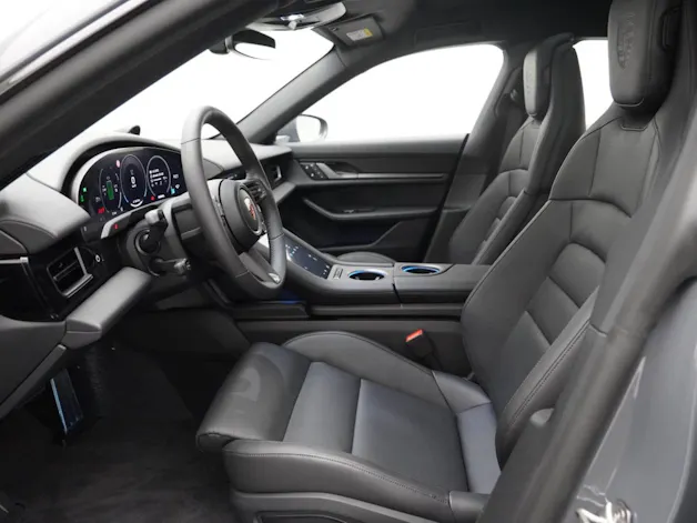 Porsche Taycan 4 Cross Turismo