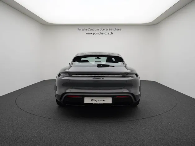 Porsche Taycan 4 Cross Turismo
