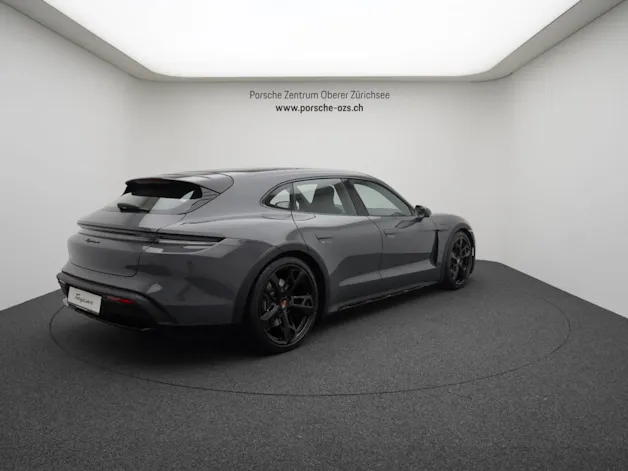 Porsche Taycan 4 Cross Turismo