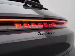 Porsche Taycan 4 Cross Turismo