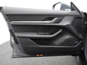 Porsche Taycan 4 Cross Turismo