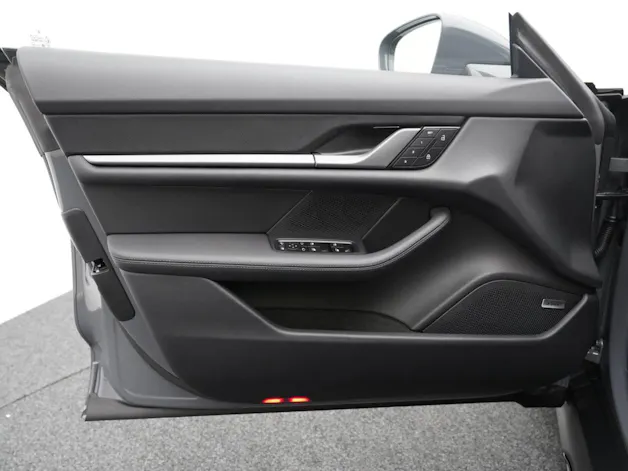 Porsche Taycan 4 Cross Turismo