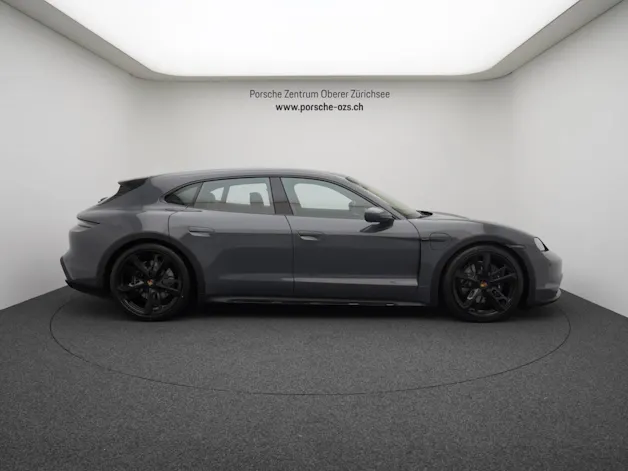 Porsche Taycan 4 Cross Turismo