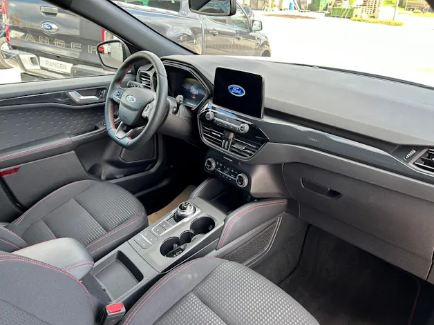 Ford Kuga 2.0 TDCi EcoBlue ST-Line 4WD Automat