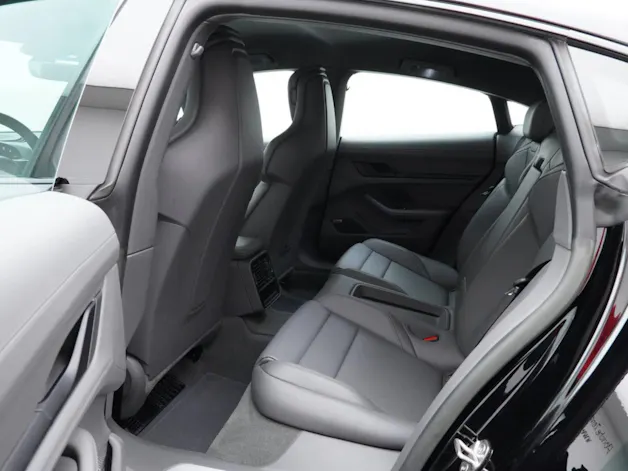 Porsche Taycan 4S