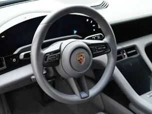 Porsche Taycan 4S