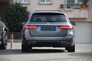 Mercedes-Benz E 220 d AMG Line 4Matic 9G-Tronic