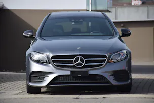 Mercedes-Benz E 220 d AMG Line 4Matic 9G-Tronic