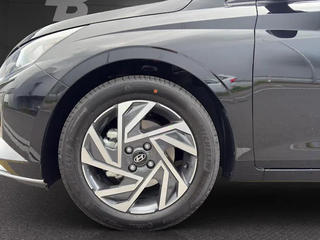 Hyundai i20 1.0 T-GDi Amplia DCT